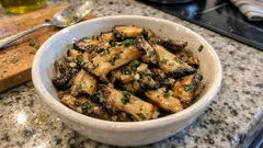 Funghi cardoncelli in padella: il contorno semplice che profuma d’aglio e prezzemolo