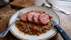 Cotechino e lenticchie: la ricetta di Capodanno che resta morbida e saporita